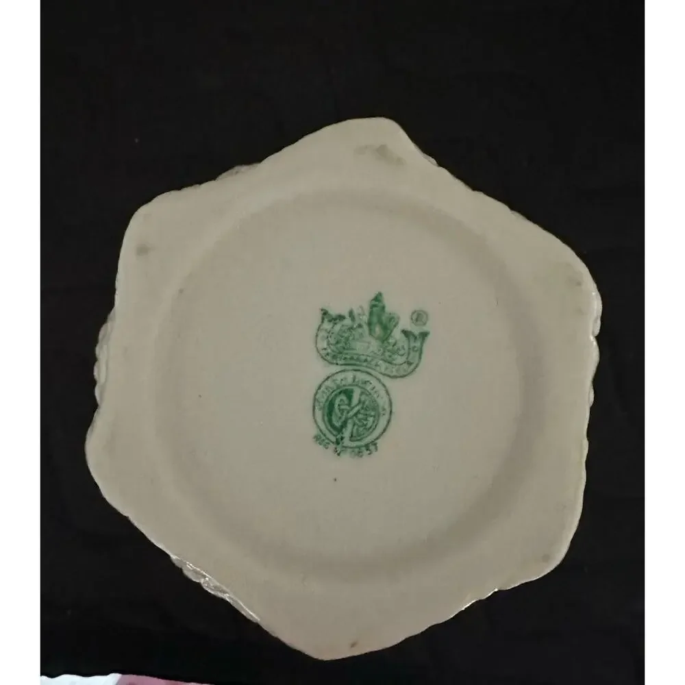 2 Vintage Belleek Ireland Limpet Twisted Shell Porcelain Planter Cache Pots EUC